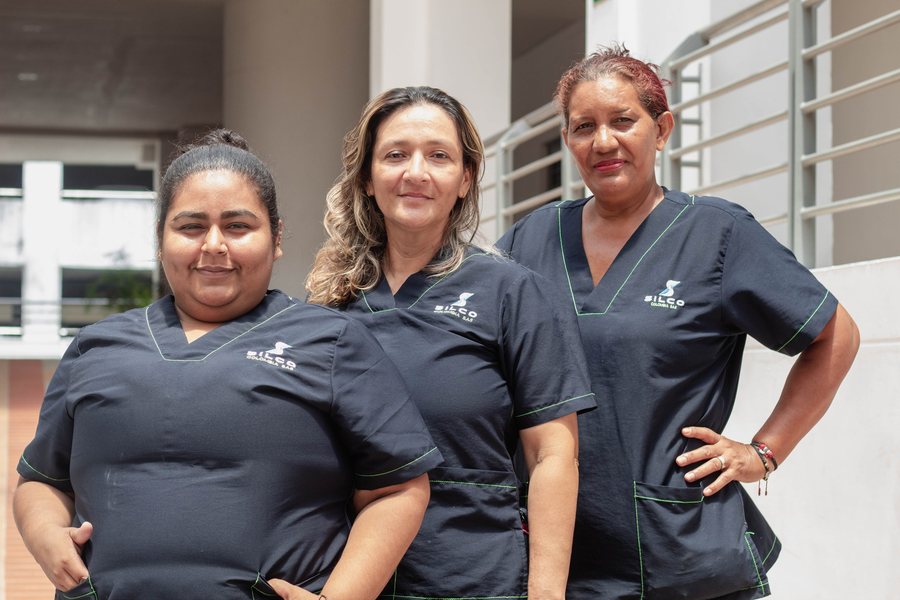 Equipo de aseo de Silco de Colombia